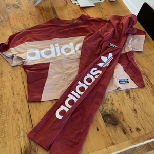 Adidas set, never worn sz M